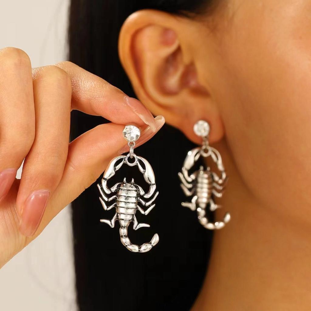 High-quality 2026 Jewelry, Punk Dark Scorpion Contour Stud Earrings, Sweet and Cool Personality Animal Scorpion Ear Bone Clip Ear Hanging