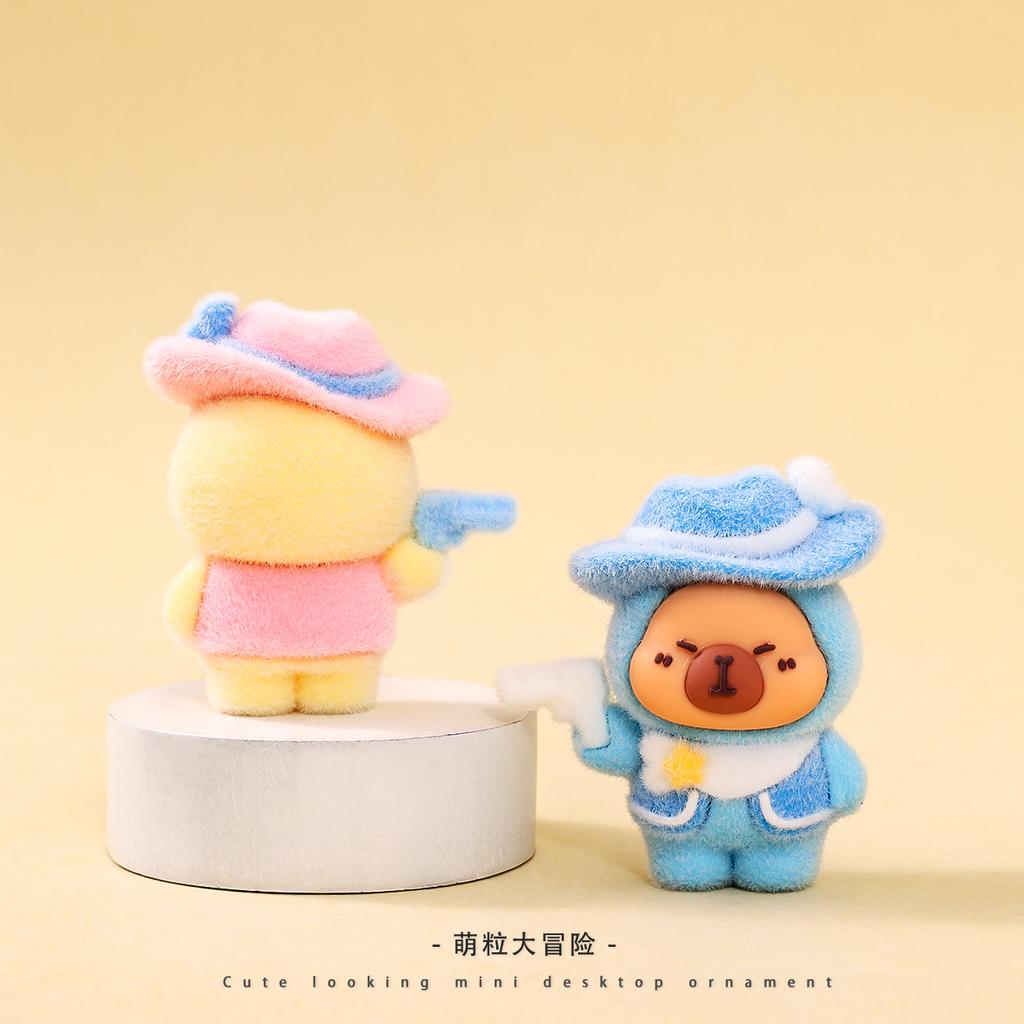 9Pcs/Set Anime Capybara Action Figurine Plaything Small Flocked Kapibare Figurines Desktop Home Deroc Collection Model Toys