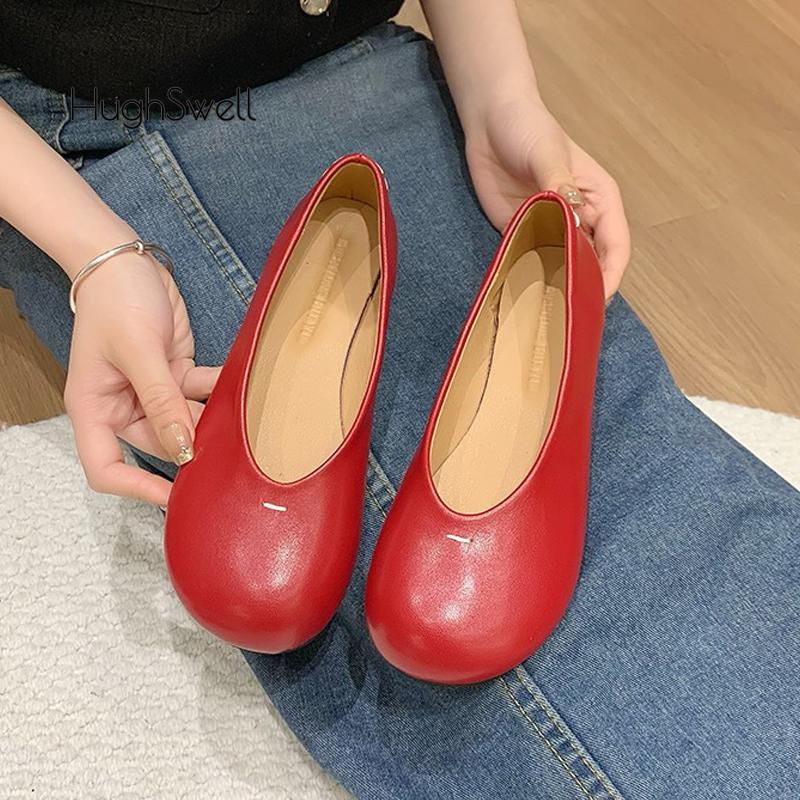 Fashion Red Round Toe Leather Ballet Shoes Woman Brand Design Soft Shallow Loafers Ladies Retro Slip-on Flat Zapatos with Stitch Details