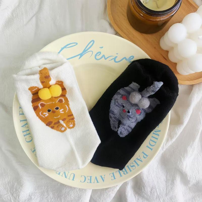 1/2 Paar Cartoon Niedliche Katze Bälle Sportsocken Für Damen Mädchen Sommer Mittelrohrsocken Lustige Cartoon Katze Ding Glocke Ball Socken