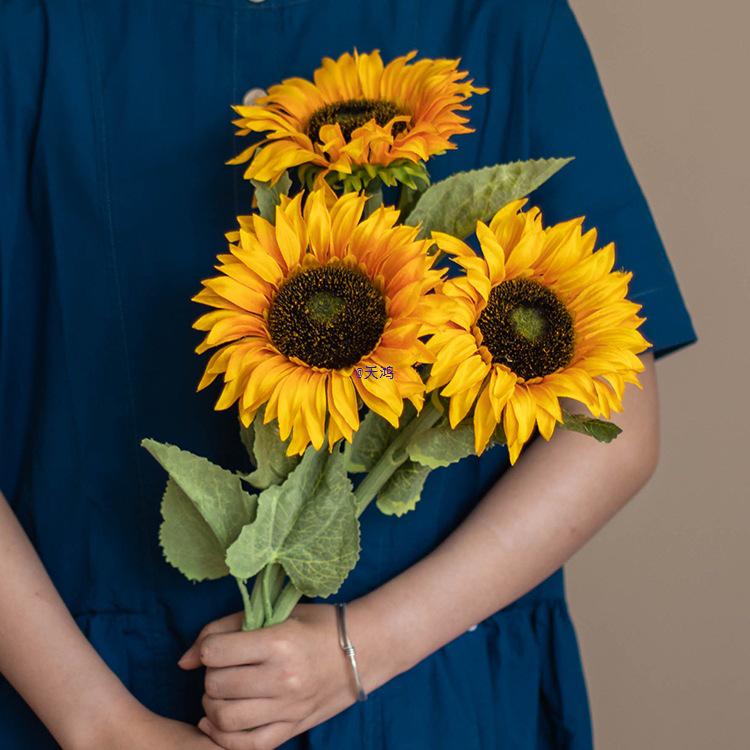 Sunflower Silk Flower Arrangement: Artificial Dried Flowers for Living Room, Dining Table, and Photo Props