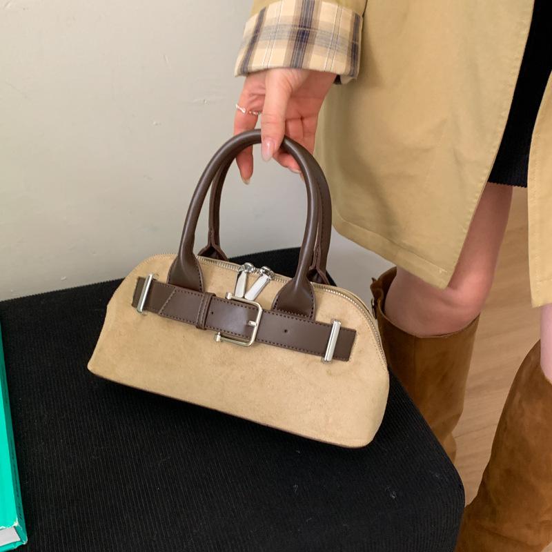 Korean Niche Portable Bowling Bag Women's 2025 Autumn and Winter New Fashion Shell Bag Versatile Shoulder Messenger Bag