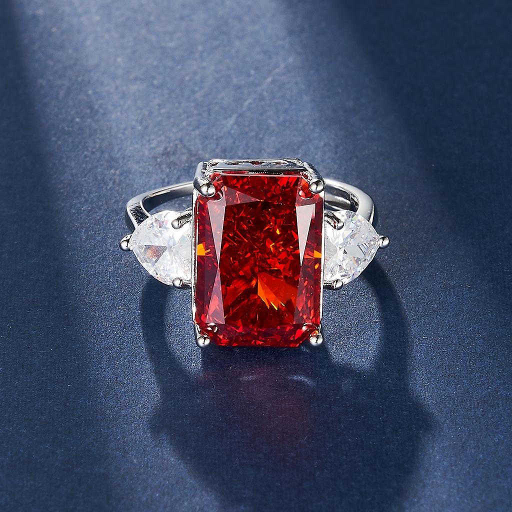 Women's Light Luxury Design Elegant Inlaid Zircon Ring Fashionable And Versatile Niche Design Sense Ring Daily Accessories