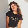 Baby Tee Personalizzato - Crop Top Cropped Stile Anni '90 Personalizzato con Testo o Immagine, T-shirt Aderente, Crop Top Retrò Y2k Personalizzato con il Tuo Testo o Immagine, Regalo Donna