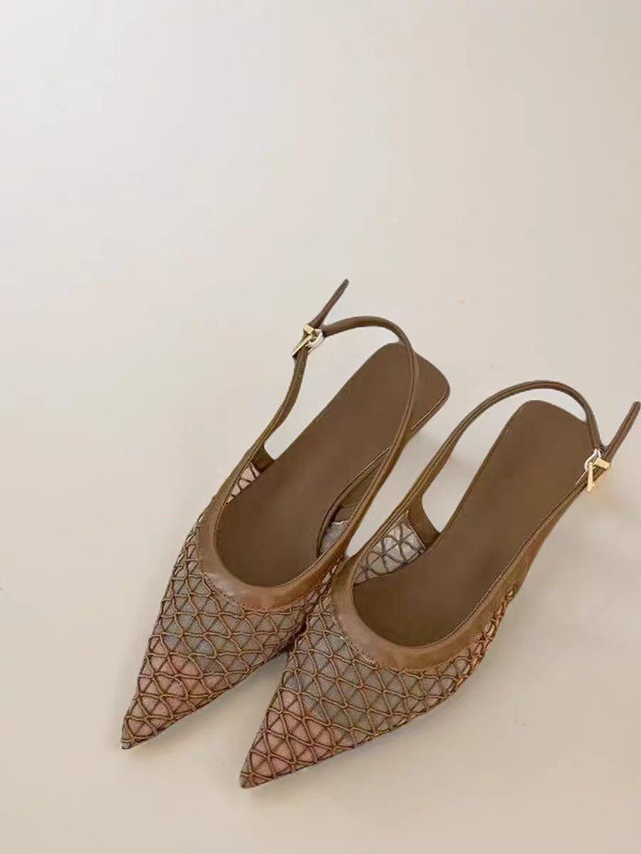 

Женские сандалии с сумкой на низком каблуке, нежные нюдовые, с острым носком, сетчатые, женственные, на толстом каблуке, с открытой пяткой, темпераментные, одинарные туфли 40 коричневый