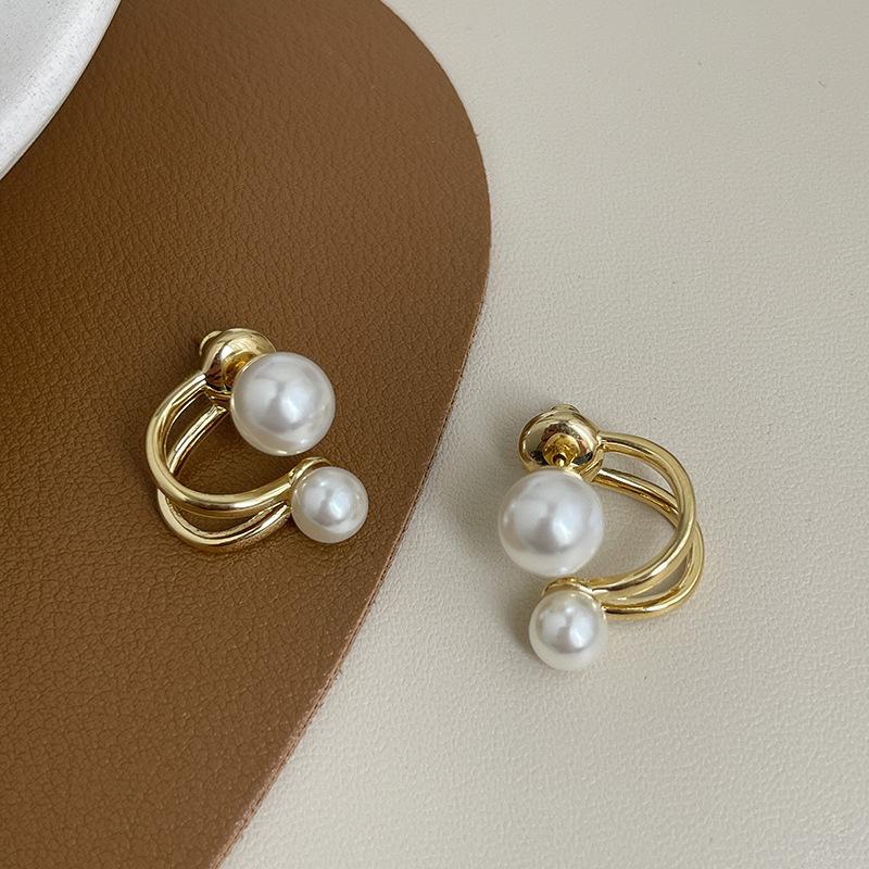 Pearl earrings new trendy French niche design temperament women's two-wear stud earrings