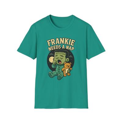 T-Shirt Unisex Softstyle Frankie Ha Bisogno di un Pisolino Divertente Baby Frankenstein Halloween