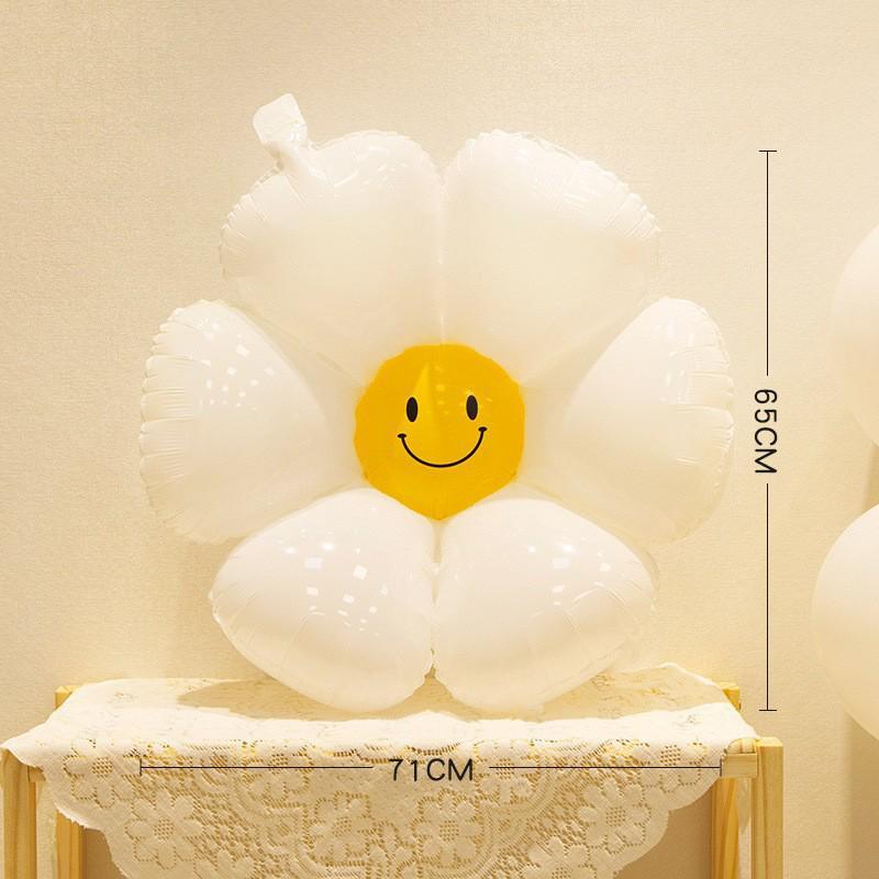 Białe Balony z Stokrotkami i Słonecznikami - Kwiatowe Balony Urodzinowe i Rekwizyty do Zdjęć z Uśmiechniętymi Buziami
