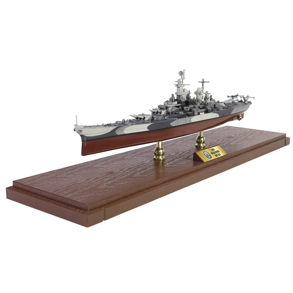 Waltersons Japan WALTERSONS 1/700 Scale US Navy Battleship Missouri Full Hull Cloud Camouflage Finished Model