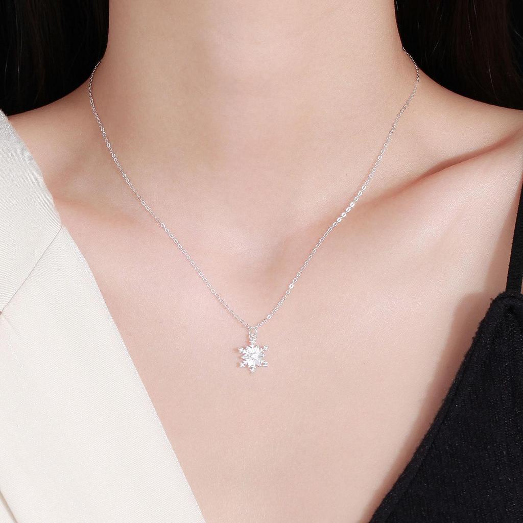 S925 Sterling Silver Snowflake Zircon Necklace | Women's Sweet Luxury Fashion Choker | Fresh Niche Clavicle Design