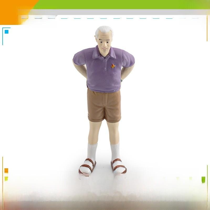 White Family Pvc Figurine Set With Static Family Members For Home Decor And Collection