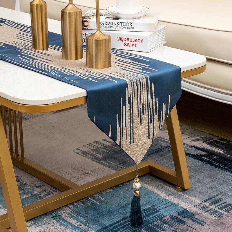 

Европейский атласный стол с флагом, современная простая вышивка, гостиная, обеденный стол, чайный телевизор, чехол для шкафа, ткань, флаг для гостиничного стола 33*160cm