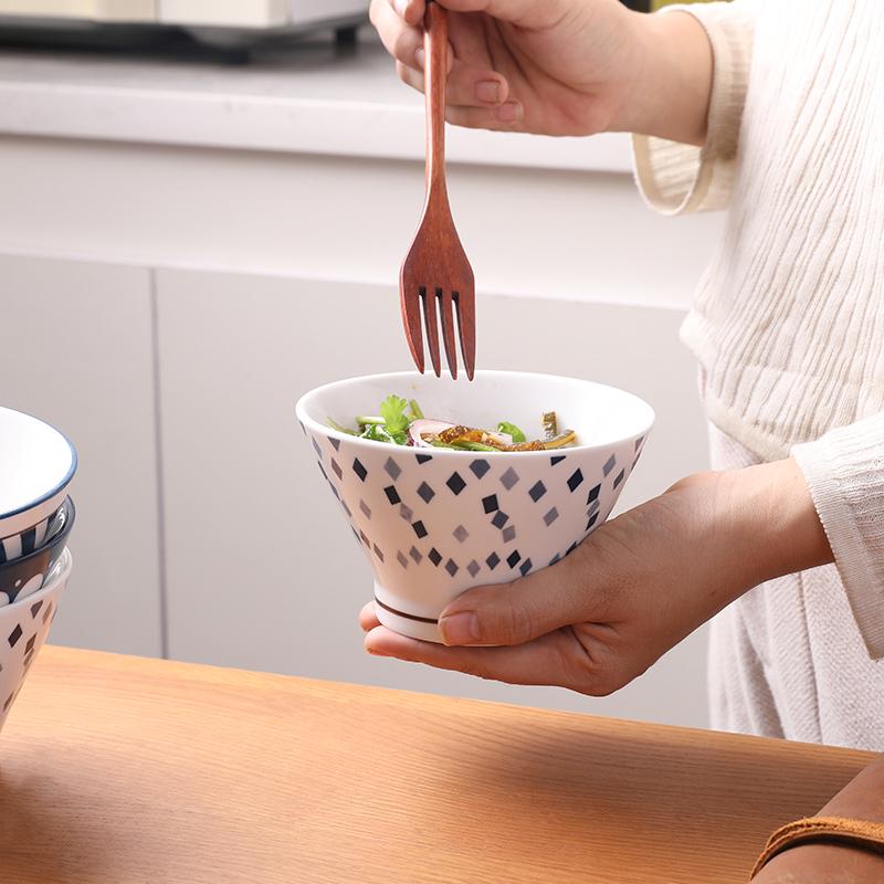 Korean-Style Japanese Ceramic Bowl: High-Foot Conical Design, Creative and Thickened for Safe Use