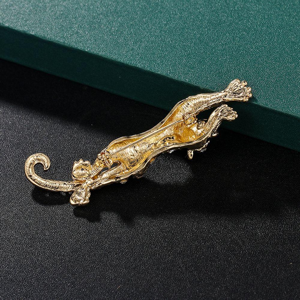 New Year Gifts Rhinestone Animal Fashion Jewelry Korean Style Pin Enamel Badges Tiger Brooches