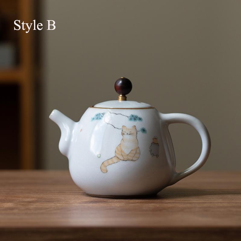 Cute Cat Ceramic Teapot Traditional Tea Pot 280ml
