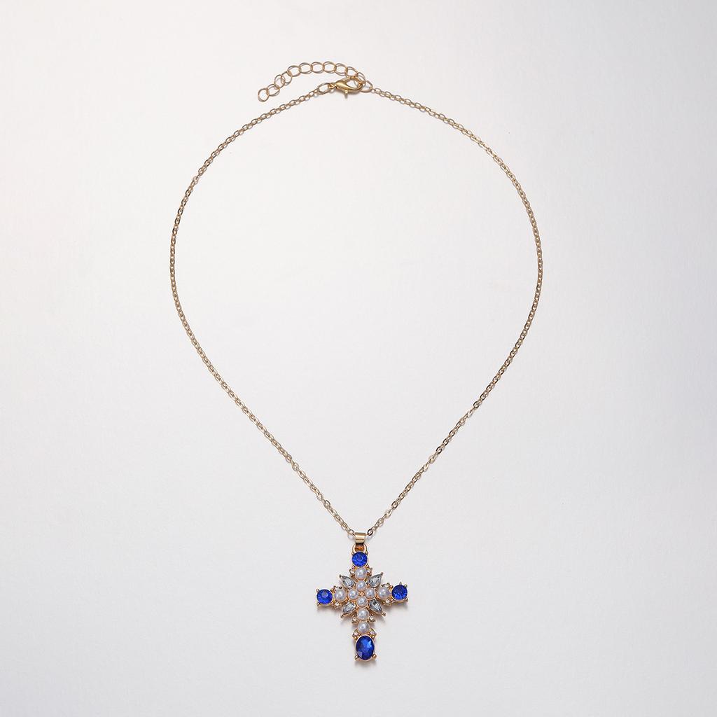 European and American Jewelry, Simple Ins Cross Pendant Necklace, Personalized Niche Design Sense, Diamond-encrusted Collarbone Chain for Women