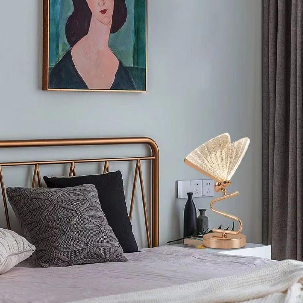 Modern Design Butterfly Table Lamp Nordic Style Luxury Light Bedside Lamp Enamel Finish LED Technology Lighting Fixtures