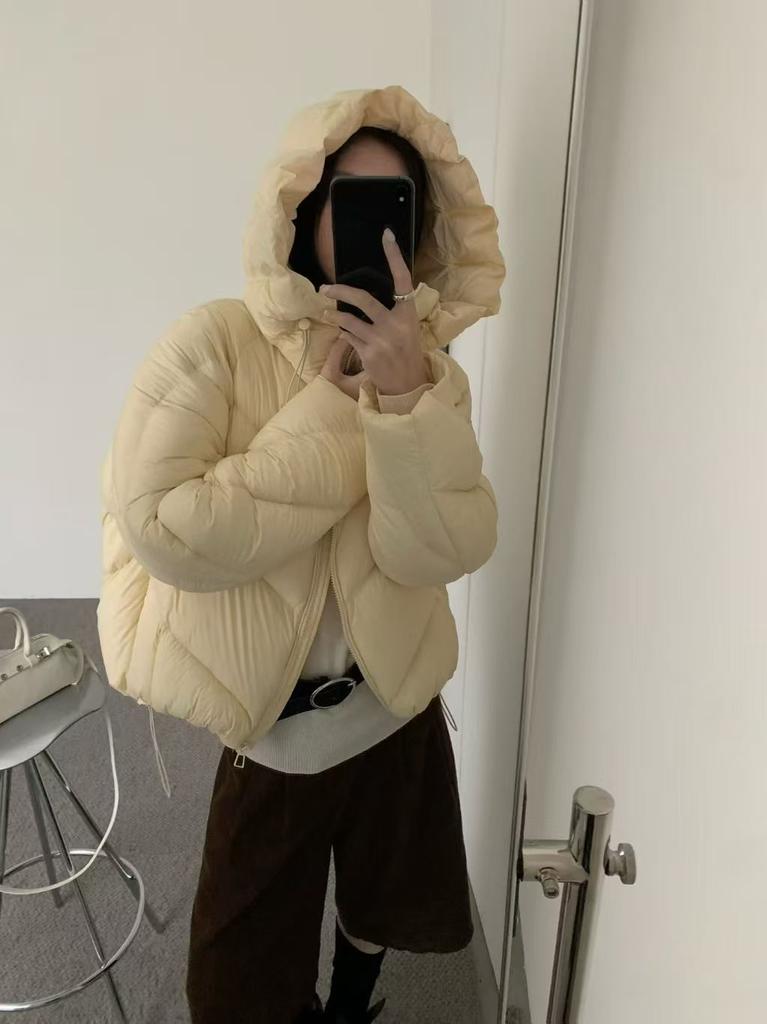 Yu Yan, white duck down thickened ribs down jacket for small women to wear light warm puffs ribs jacket