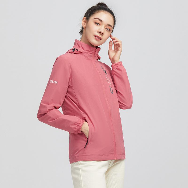 New Outdoor Jacket for Women, Waterproof, Windproof and Lightweight Camping and Mountaineering Clothing