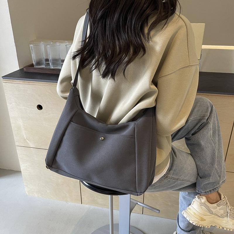 Large-capacity Bag Women's 2025 New Trend Early Autumn Niche Beautiful Shoulder Messenger Bag Casual Ins Tote Bag
