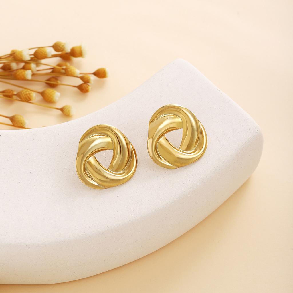 Spiral Maple Leaf Love Hollow Irregular Earrings, Heavy Industry Advanced Sense Metal Style Fashion Temperament Earrings