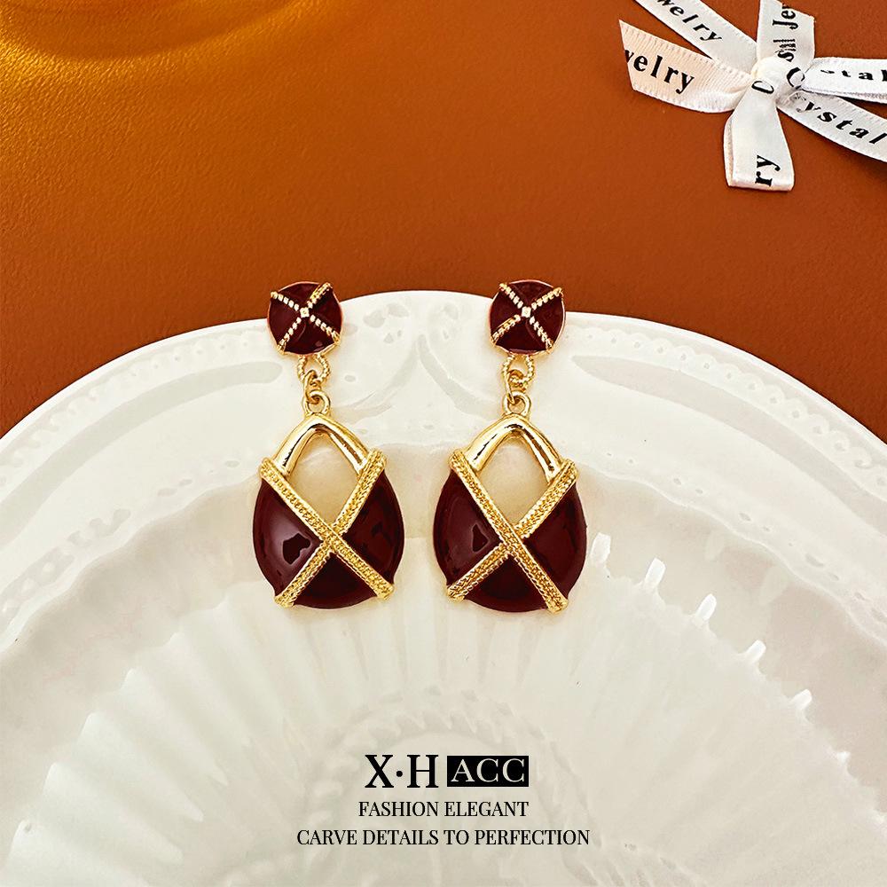 Vintage Bow Earrings: Timeless, High-End Retro Fashion Accessory