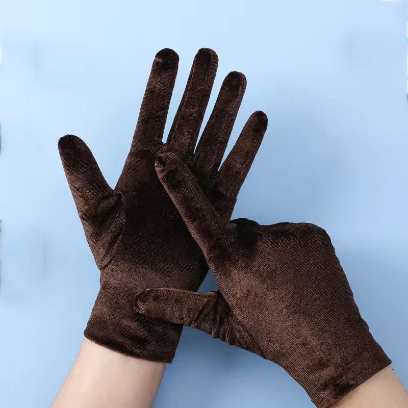 Short Opera Velvet Gloves for Women Flapper Stretchy Wrist Length Banquet Gloves Tea Party Halloween Costume Gloves