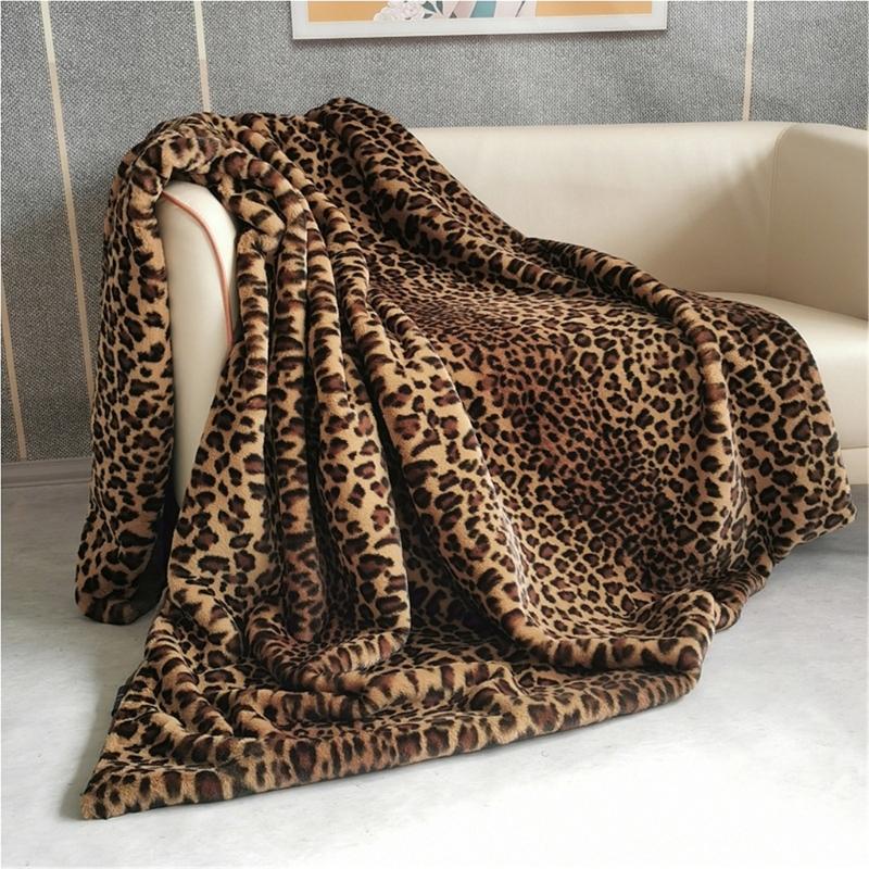 Skin Friendly Polyester Fleece Blanket Leopard Pattern Double Layer Thick for Sensitive Individuals