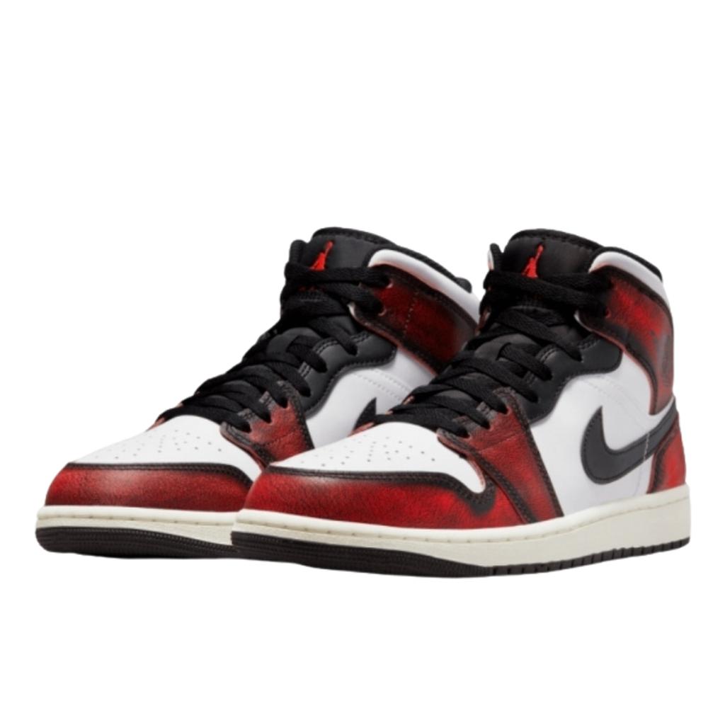 Air Jordan 1 Mid SE Wear-Away Chicago