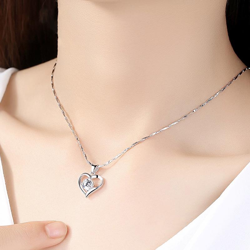 Girlish Heart 925 Sterling Silver Clavicle Necklace - Love Heart Pendant Gift for Women: Christmas, Valentine's, Student, Girlfriend