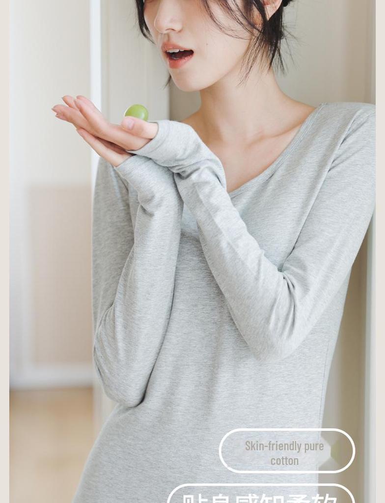 Dámský termo set z čisté bavlny: Tenký svetr a úzké kalhoty s kulatým výstřihem v jednobarevných barvách na podzim a zimu.