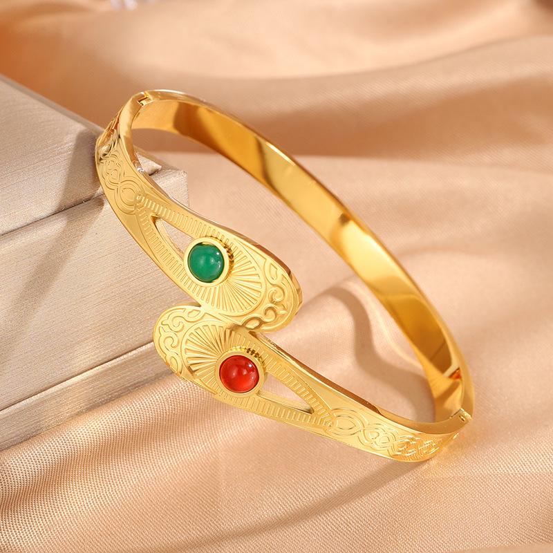 Chinese Style Pattern Hollow Noble Ladies Palace Style Jewelry Bracelet