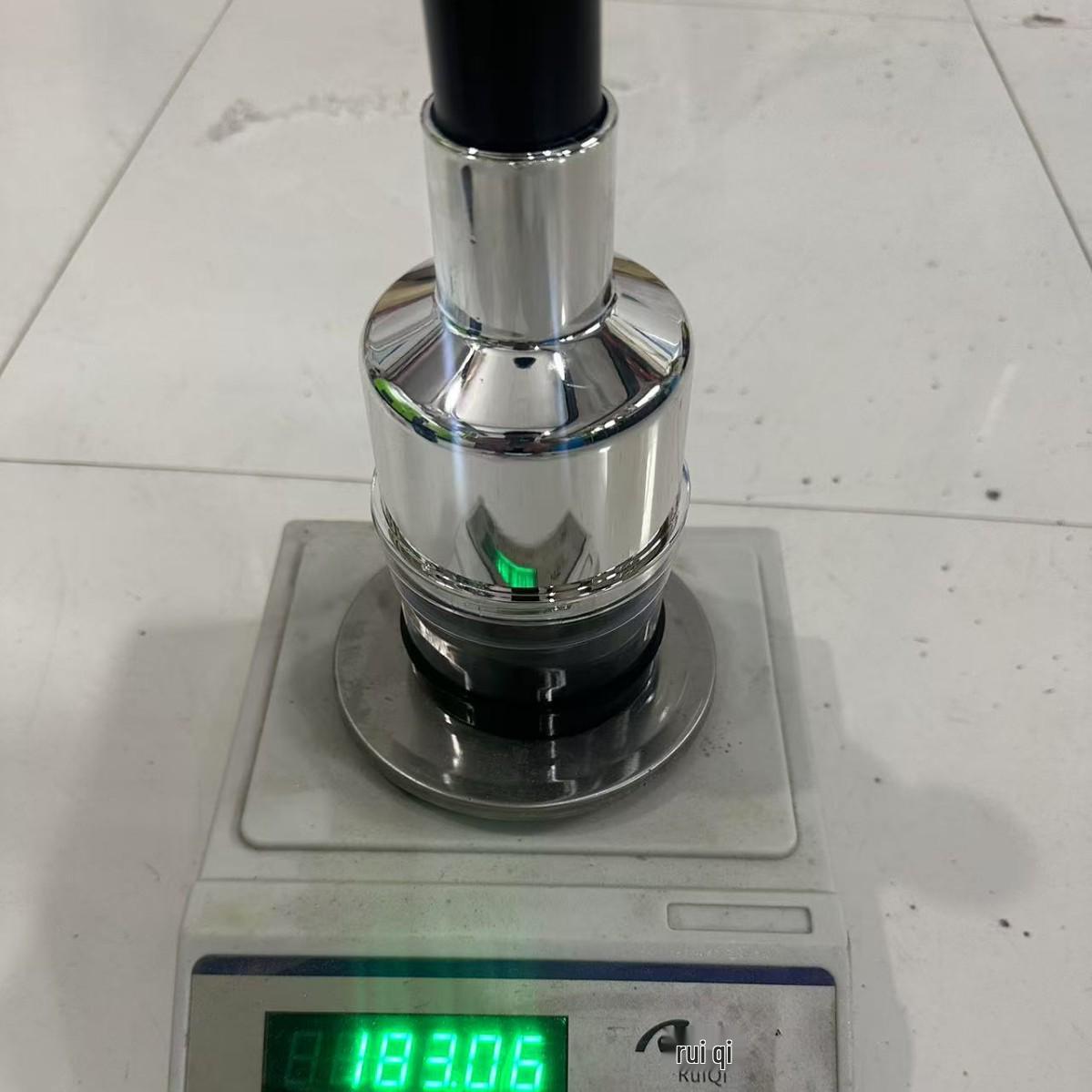 

Чеснокодавилка и многофункциональная овощерезка: Ручной кухонный гаджет для измельчения и нарезки чеснока