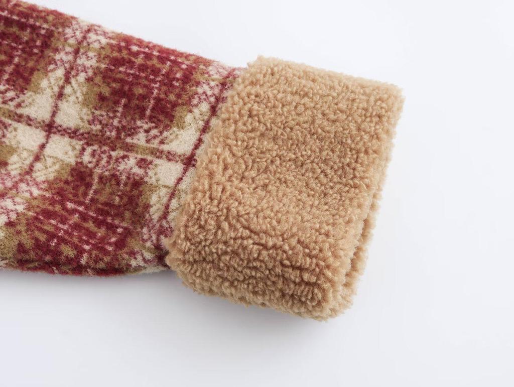 2024 Autumn Women's European & American Plaid Knit Cardigan with Lambswool Collar & Cuffs