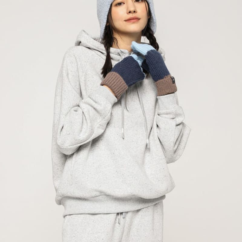 ENOUGH TIME COLOR BLOCK GLOVE (SKY BLUE)