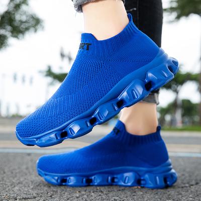 Men's Lightweight Sneakers Slip-on Breathable Thick-soled Running Shoes Basketball Sneakers Outdoor Men Tennis Shoes Zapatillas