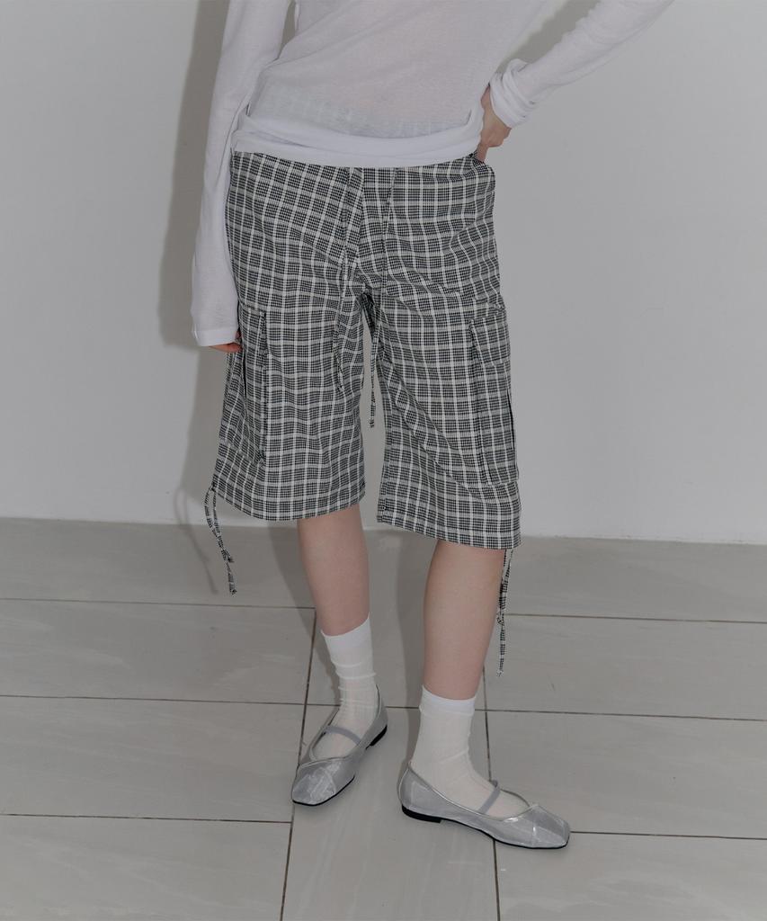AUTHENTI Low-Rise Check Pants_Black