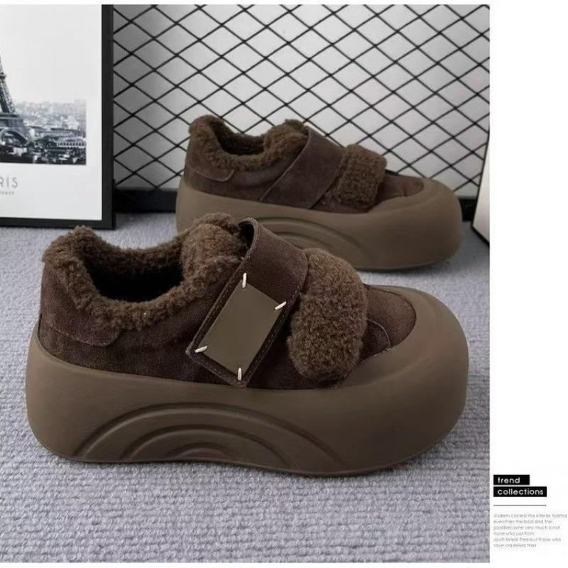 Lamb wool Velcro wool cotton shoes women's winter new thick-soled velvet round head versatile fashion bread shoes