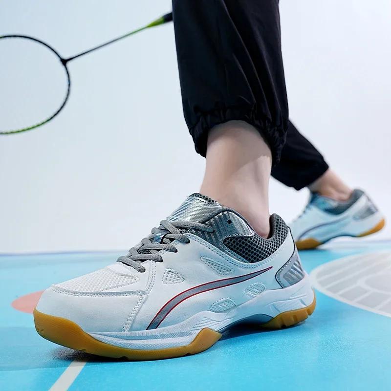 Indoor Profession Training Badminton Shoes Women Athletic High Quality Table Tennis Shoes Ladies Non-Slip Competition Sneakers
