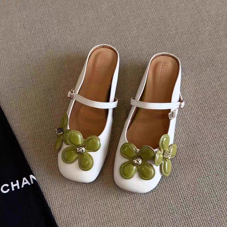 

Soft leather version~ New contrasting color flower one-word buckle head shoes women s inner height increase French sweet half slippers 35