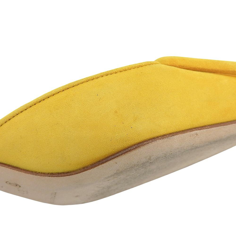 MANOLO BLAHNIK Women's Suede Mules, Yellow, Size 36 1/2 shoes 36 1/2 yellowUsed