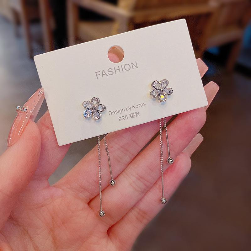 S925 Silver Needle Small Fresh Versatile Flower Stud Earrings Women's Light Luxury Niche Premium Pearl Earrings