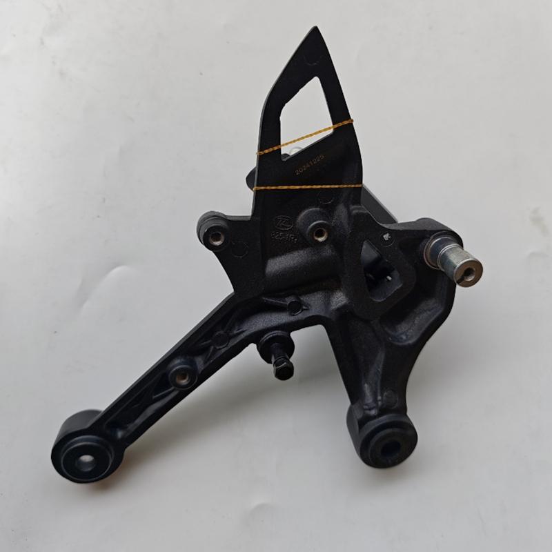 Motorcycle Front Left Right Pedal Foot Rest Peg Bracket Footrest Footpeg For CFMOTO 250NK 2022 2023 CF250NK CF250-B CF MOTO