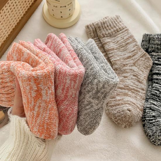 Flauschige Socken für Damen Gemütliche Dicke Flauschige Kniestrümpfe Winter Fleecegefütterte Stiefelsocken Thermische Retro Mid-Calf Warme Socken
