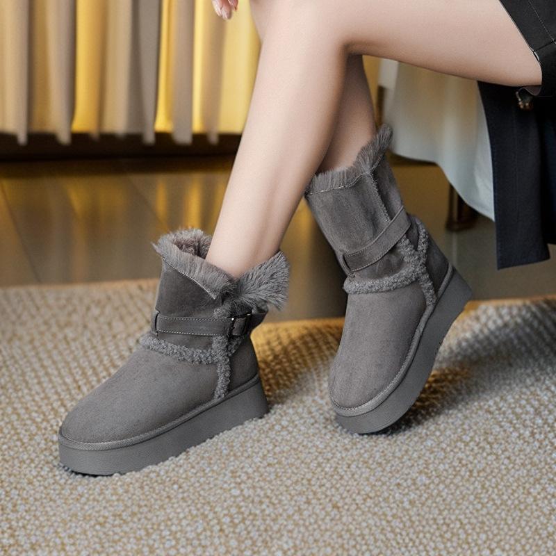 Snow boots 2025 winter new velvet warm non-slip short boots women's thick soles increase two wear large Northeast cotton shoes