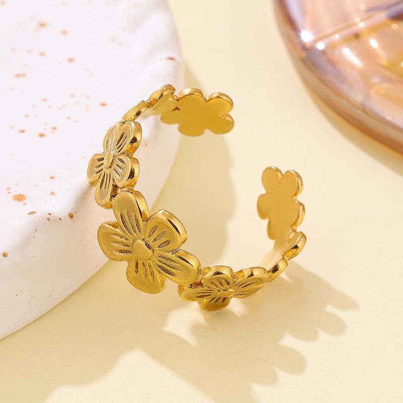 European and American Stainless Steel Flower Open Finger Ring for Women - Simple Niche Titanium Steel Design
