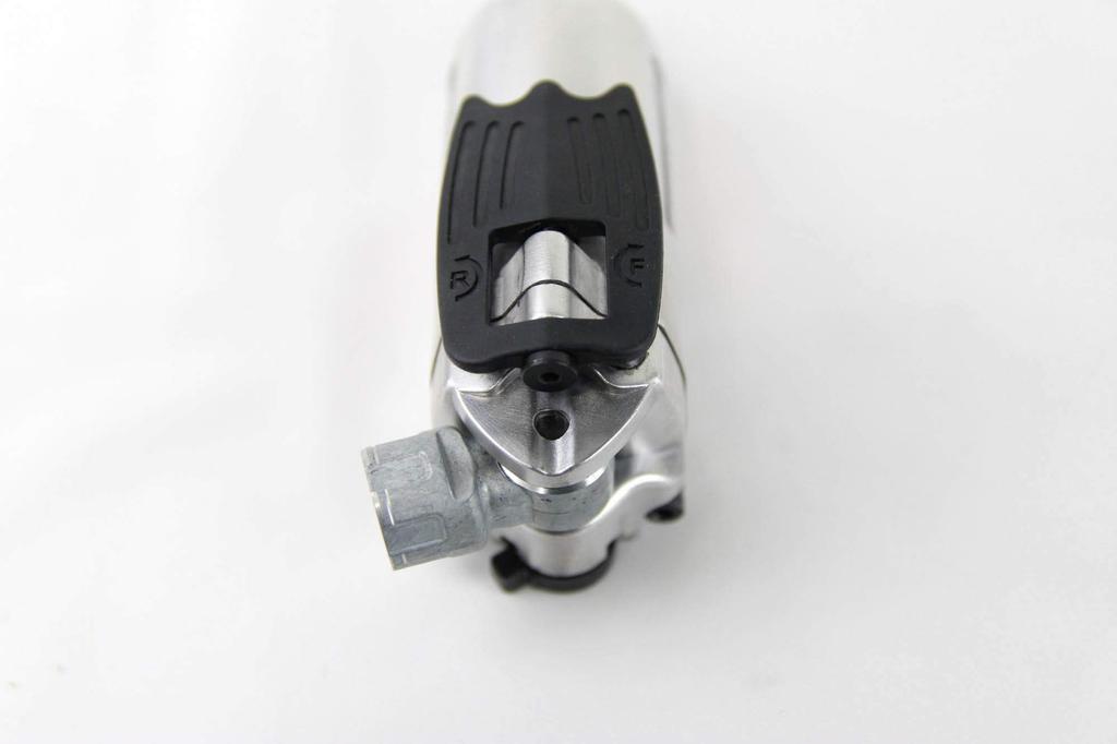 SIGNET Steckerleuchte leicht kleine Größe 139mm maximales Drehmoment 163Nm Schmetterlingstyp Druckluft-Schlagschrauber silber 1/4 0,5kg 65320,