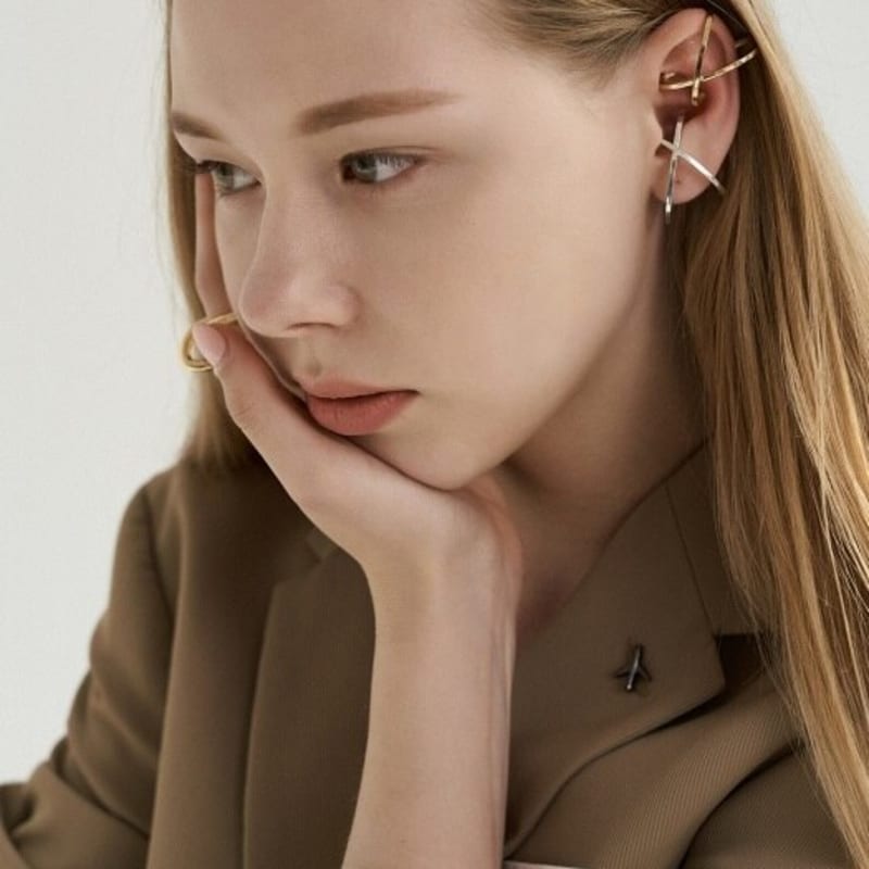 MOI Studio #LINK SQUAR BANGLE_02W