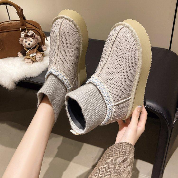 Ethnic style thick-soled fur integrated snow boots women's 2025 new winter velvet thickened warm cotton shoes short boots