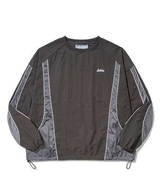 Warme Kleidung – Pullover & Langarmshirts